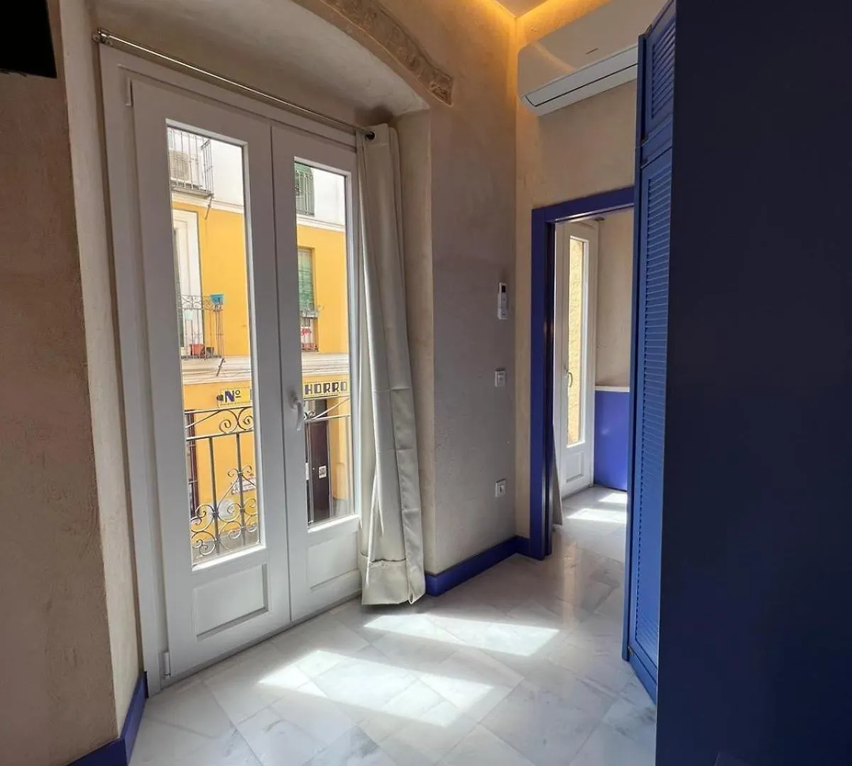 Philippe'S Home Triana セビリア スペイン